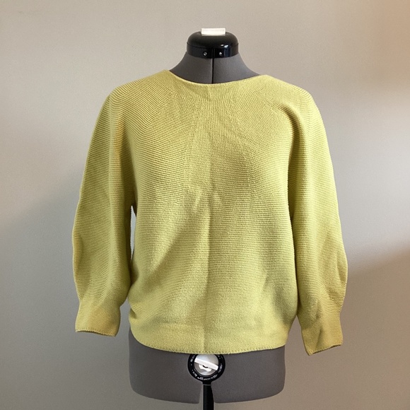 Uniqlo 3D Knit Balloon Sleeve Sweater - Picture 3 of 5